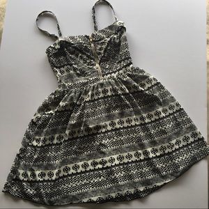 Women’s dress